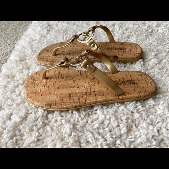 Michael Kors Slides Sandals / Flip Flops. Size 6 - Picture 2 of 9
